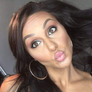 Meet your Posher, Jesjoy